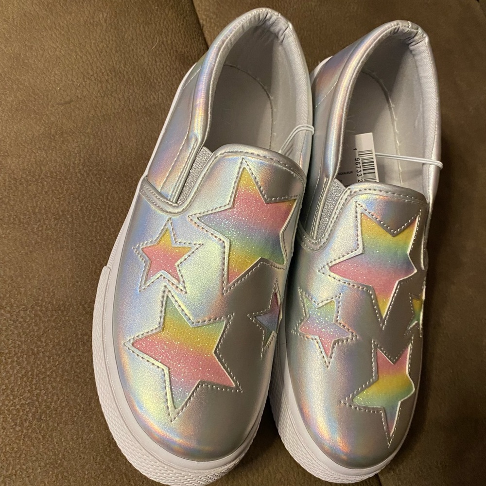 The Children's Place Slip on Star Shoes Too cute! 🌸